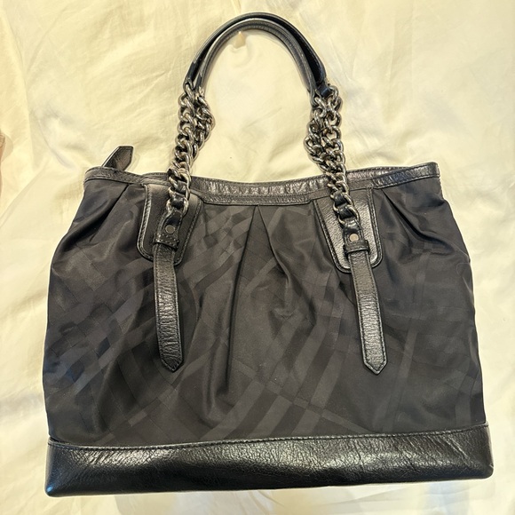 Burberry Black Super Nova Check Nylon and Leather Chain Large Tote Shoulder Bag - Picture 5 of 5